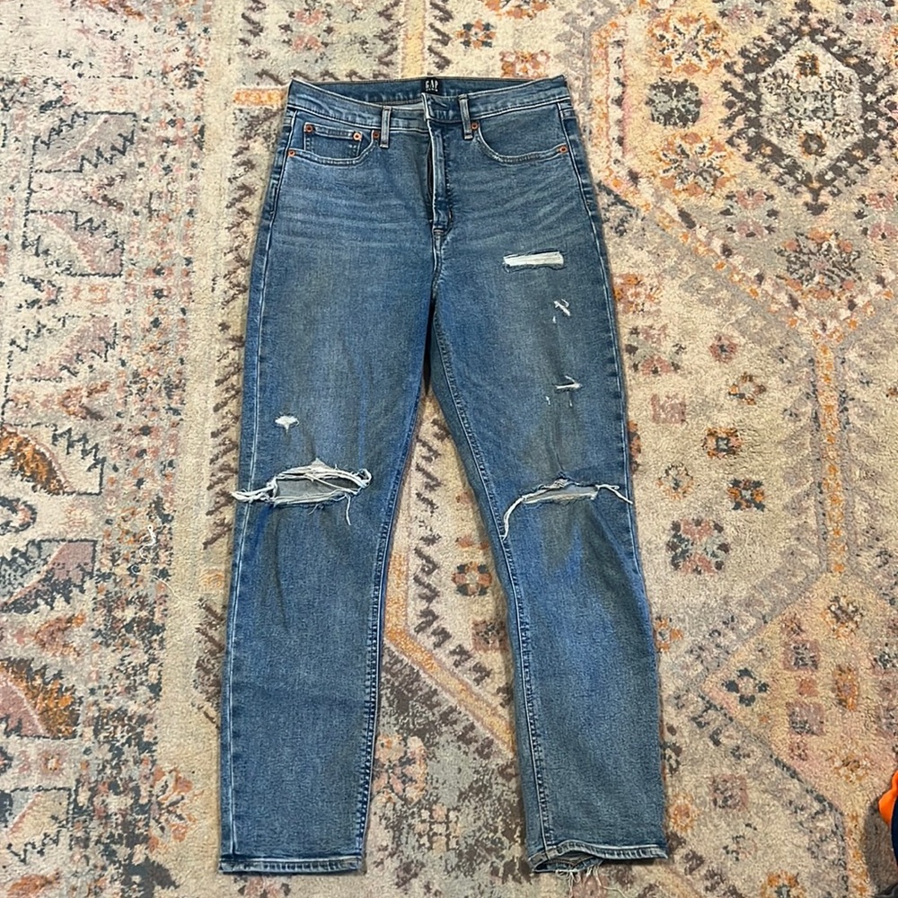 COPY - Gap cigarette jeans. Size 28